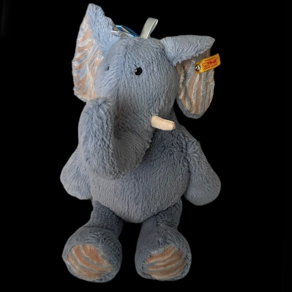 Steiff Soft cuddly friends Earz Elephant Plush Stuffed Animal with ear tag EUC - Picture 6 of 7